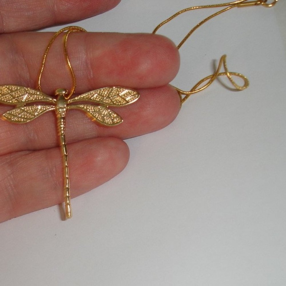 Gold Dragonfly Necklace 18 inch 22K gold plated - Picture 9 of 10